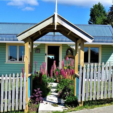 Fantail Cottage Оамару Екстериор снимка