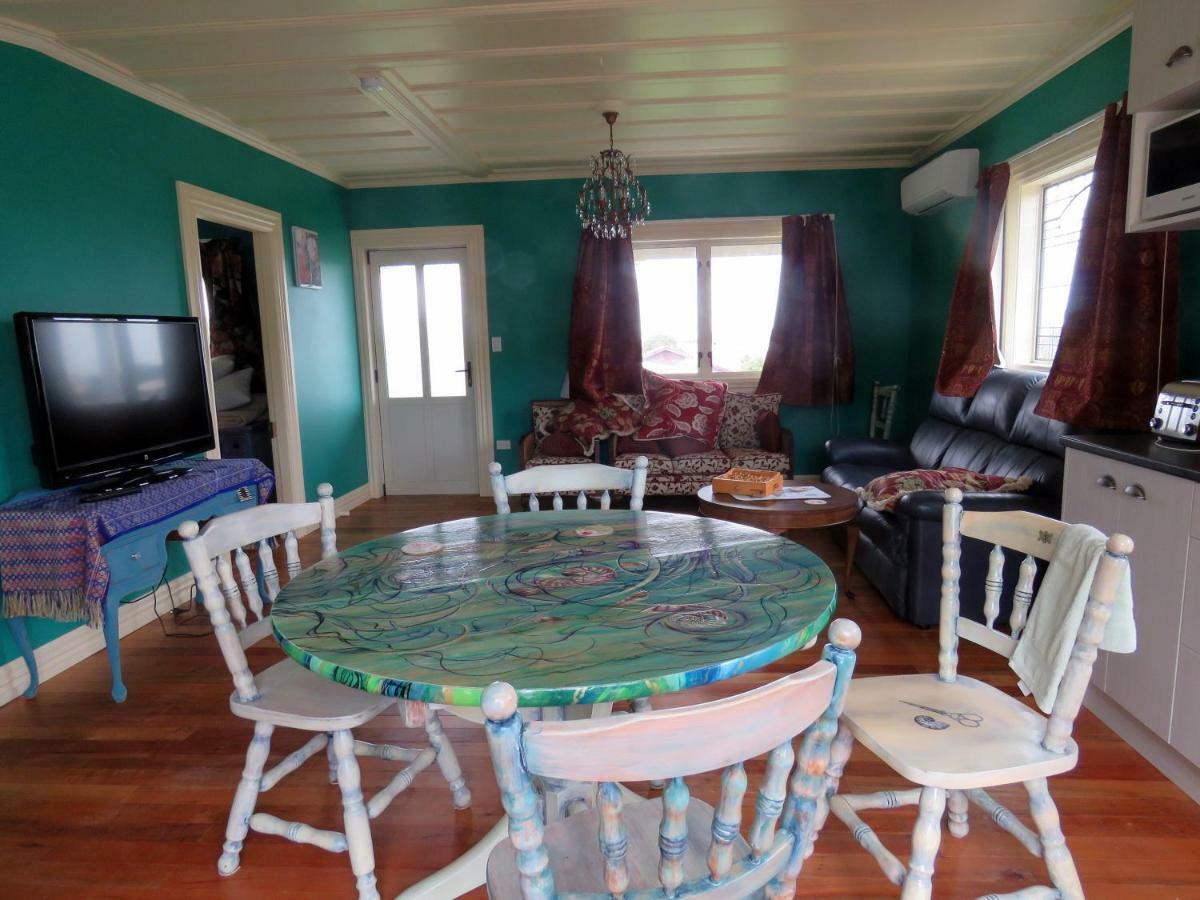 Fantail Cottage Оамару Екстериор снимка